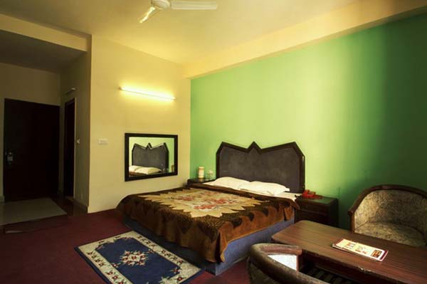 hotel_sitara_international_room9
