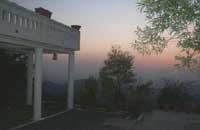 The Sundowner cottage,COTTAGES INDIA,Cottages India,holiday cottages india, holiday cottages,COTTAGES IN THE HILLS.