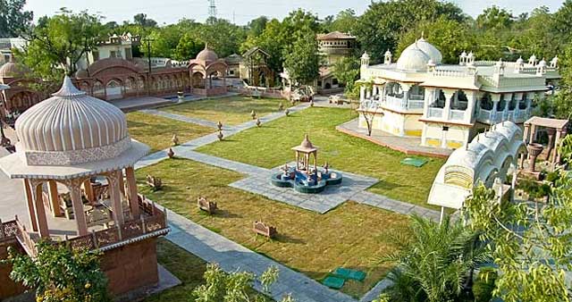 Chokhi Dhani Jaipur &amp; First (5) five star ethnic village resort in India:discount tariff / rates / price list Taj jaipur, taj group hotels:Heritage, Hotels, Jaipur, Rajasthan, India.