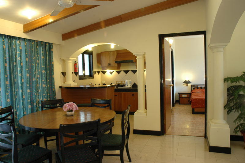 Country Inn Resort, Bhimtal, Uttaranchal, Country Inn - India having resorts in Bhimtal