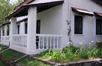 Goldfinch Resorts Almora, uttaranchal, India  &amp; Goldfinch Resorts, Hill station  discount hotel tariff / rates/ pricelist, Resorts Hotels.