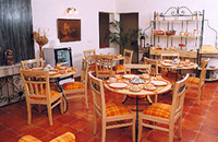 Guest Houses in delhi, delhi Guest Houses, Ahuja Residency Delhi,India: Luxurious, Corporate Guest Houses; Service, Furnished, Executive, Luxury, Studio Apartments; Budget, Paying guest, Short term accommodations.