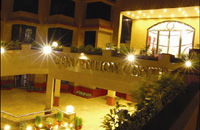 Book New Delhi Hotels with Local Support and Rates,New Delhi hotels and New Delhi city guide with New Delhi hotel discounts.