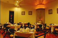 Book New Delhi Hotels with Local Support and Rates,New Delhi hotels and New Delhi city guide with New Delhi hotel discounts.