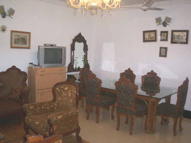 Queens Apartment, Queens Apartments Vasanth Vihar Delhi, Delhi Apartments, Delhi Hotels,New Delhi Apartments, Near Delhi Hotels.