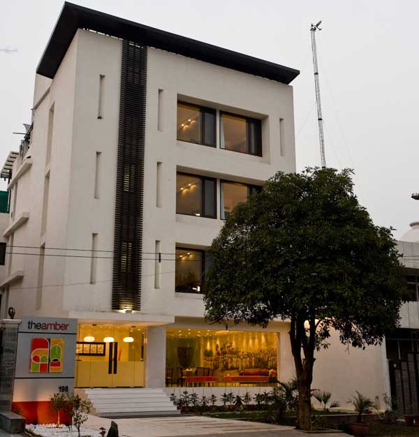 theamber,resort in Sukhdev Vihar, Sukhdev Vihar Delhi resorts, cottages in Sukhdev Vihar Delhi, Sukhdev Vihar Delhi lodges