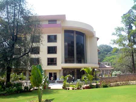 Vainguinim Valley Resort Goa, Goa Budget Resorts, Goa Accommodation, Goa Sightseeing, Goa Tours.