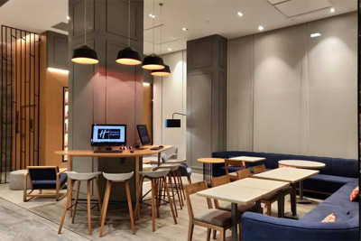 Holiday Inn Express Ahmedabad  

