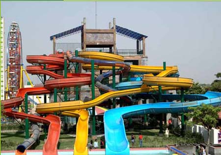 Giant-Water-Slides1