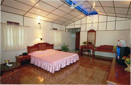 Yorks Health Resort Restaurant Room