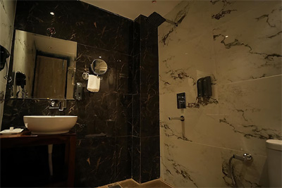  Manali  Heritage Apartment