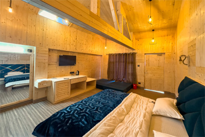 WolfandWoods, Khajjiar