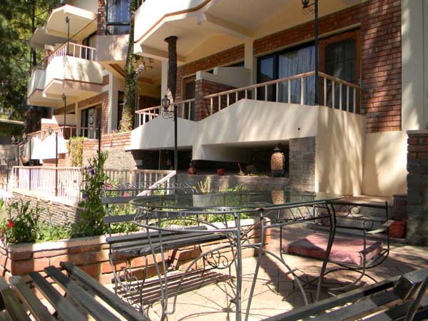 Alpine Resort Front View