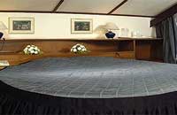 Apple Country Resort & Discount hotel .