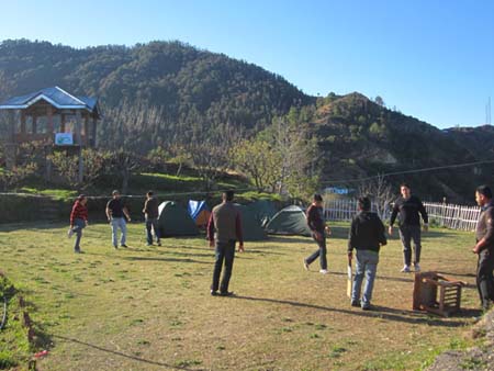 Churwadar-Camping-Rajgarh-Himachal-Pradesh-1