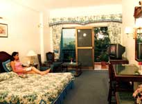Kasauli Resort Kasauli, Himachal pradesh, India  & kasaulli Resort,Hill station  discount hotel tariff / rates/ pricelist, Resort Hotels
