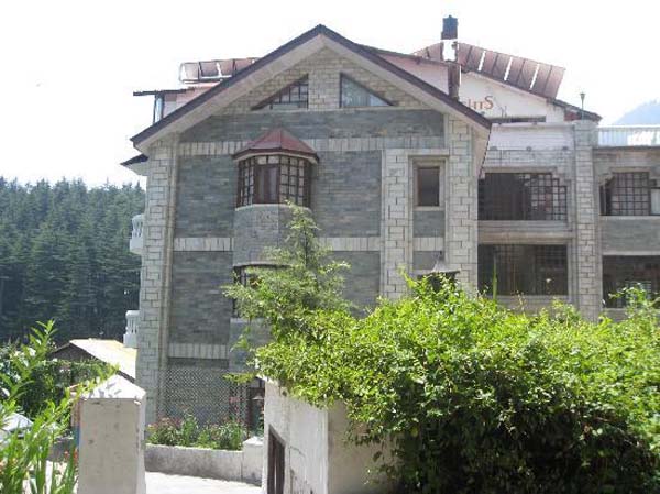 outside-view-of-the-otel