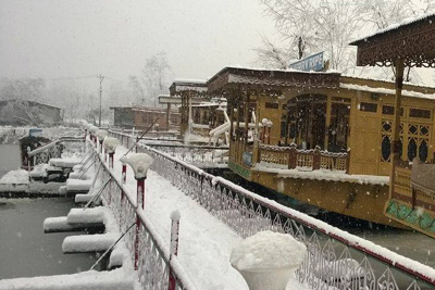 Mahajong Houseboats,Dal Lake Kashmir Srinagar

