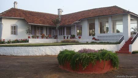 Cottabetta Bungalow Central View