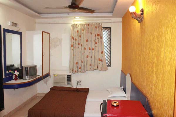 Hotel Sea Lord Bed Room