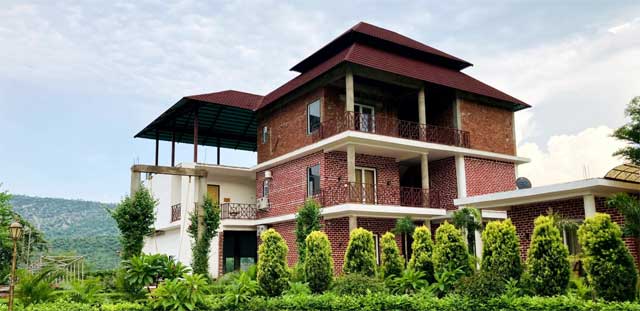 Desi Thath Resort,Bakhtpura