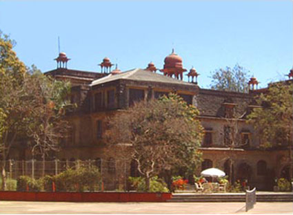 Hotel Hillock, Mount Abu Rajasthan,Hotels in Rajasthan : Accommodation Hotel Directory : Rajasthan Travel Guide:jaipur heritage hotel:Taj Ramgarh lodge Rajasthan India:discount tariff / rates / price list Taj jaipur, taj group hotels:Heritage, Hotels, Jaipur, Rajasthan, India.