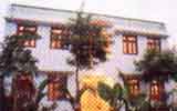 Welcome to Birder's inn Tariff 1st October 2001 to 30th September 2002 Single room EP Rs 750/- MAP Rs 1050/- AP Rs 1250/- JP Rs 2550/- Double EP Rs 950/- MAP Rs1500/- JP Rs 3650/- Extra be Rs 175/- per bed and for more details click here........