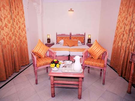 Standard Room Garden Hotel