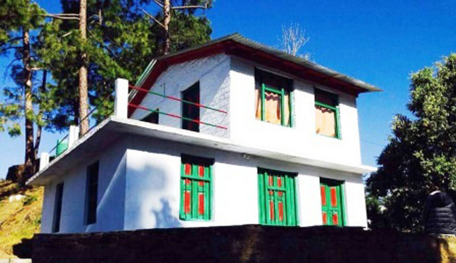 Binsar Jungle Cottage