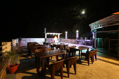 The Alpine Resort, Lansdowne