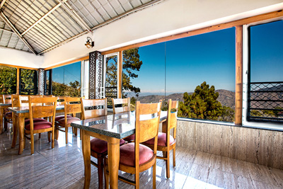 The Alpine Resort, Lansdowne
