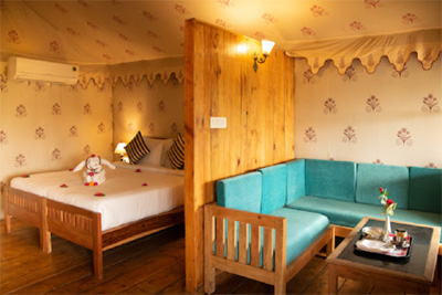 Om Vilas Benares, Varanasi, Uttar Pradesh

 