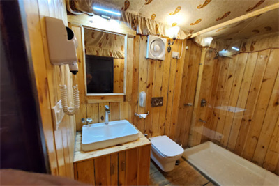 Om Vilas Benares, Varanasi, Uttar Pradesh

