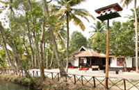 Alleppey Vembanad House Homestay | Alleppey Pooppallys Heritage Homestay | Kerala homestay | Kerala backwater homestay | Kerala home stay in Alleppey | Kerala house stay | Alleppey homestay Kerla | b&amp;b Kerala | Ecolodge kerala | eco home stay Alleppey kerala | kerala accomodation.