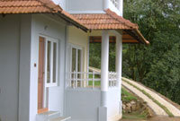 Blackberry Hill Resort, Munnar, is a typical Kerala hill-side Village with a set of cute cottages nestling against the backdrop of  the Western Ghats.