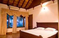 Kalathil Resorts - Kumarakom A Wonderful Backwater Stay In Noth Kumarakom, Kerala.