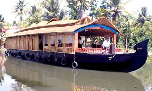 Three bedroom a/c luxury with upper deck